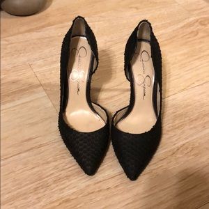 Jessica simpson black pointy closed toed heels